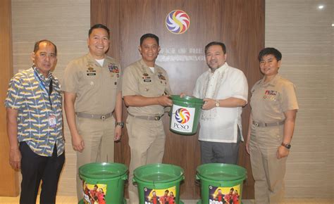 300 food packs sa mga katutubo sa Tarlac, ipinamahagi ng PCSO.